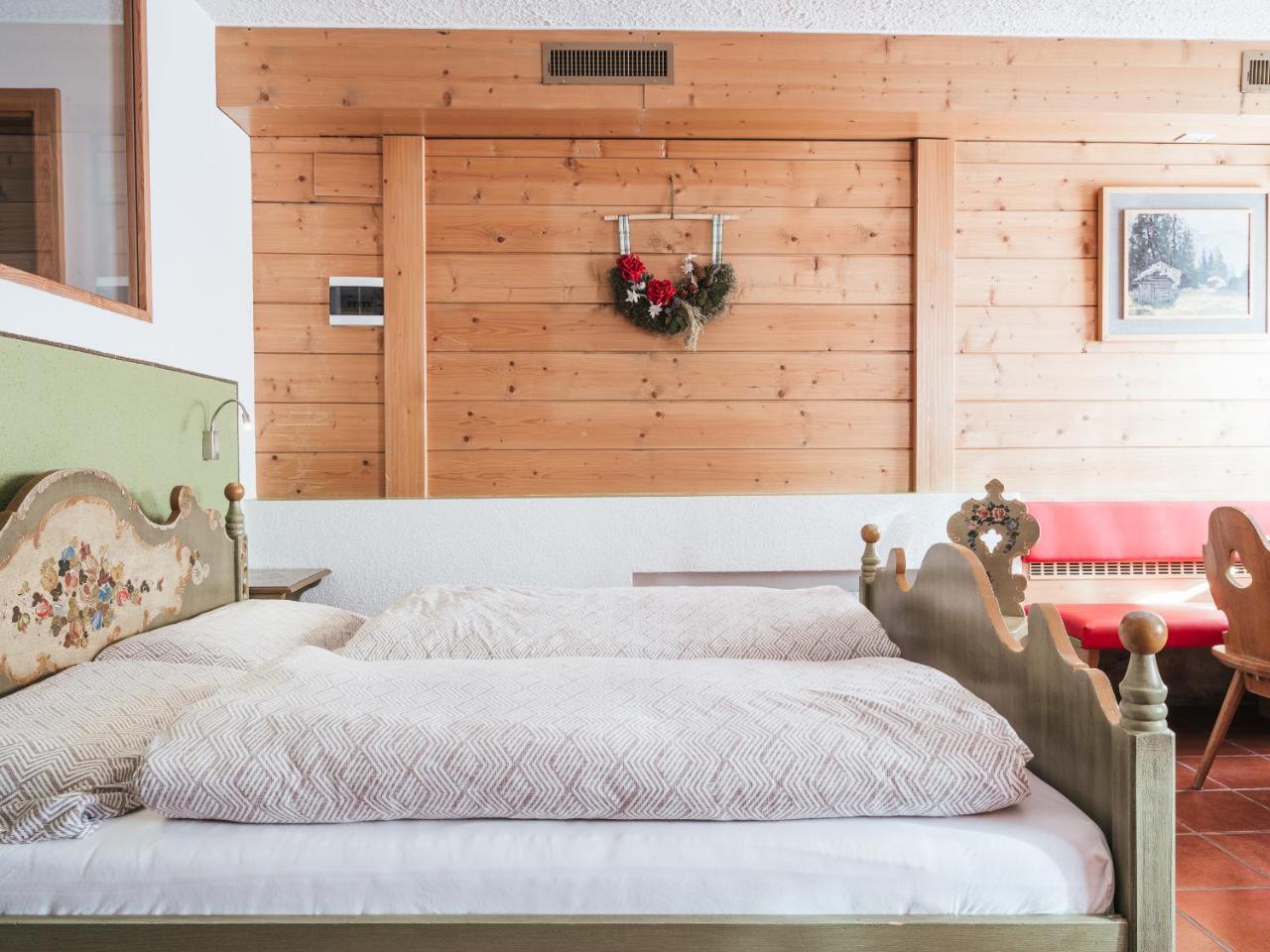Hotel Rifugio Graziani Huette St. Vigil Exterior foto